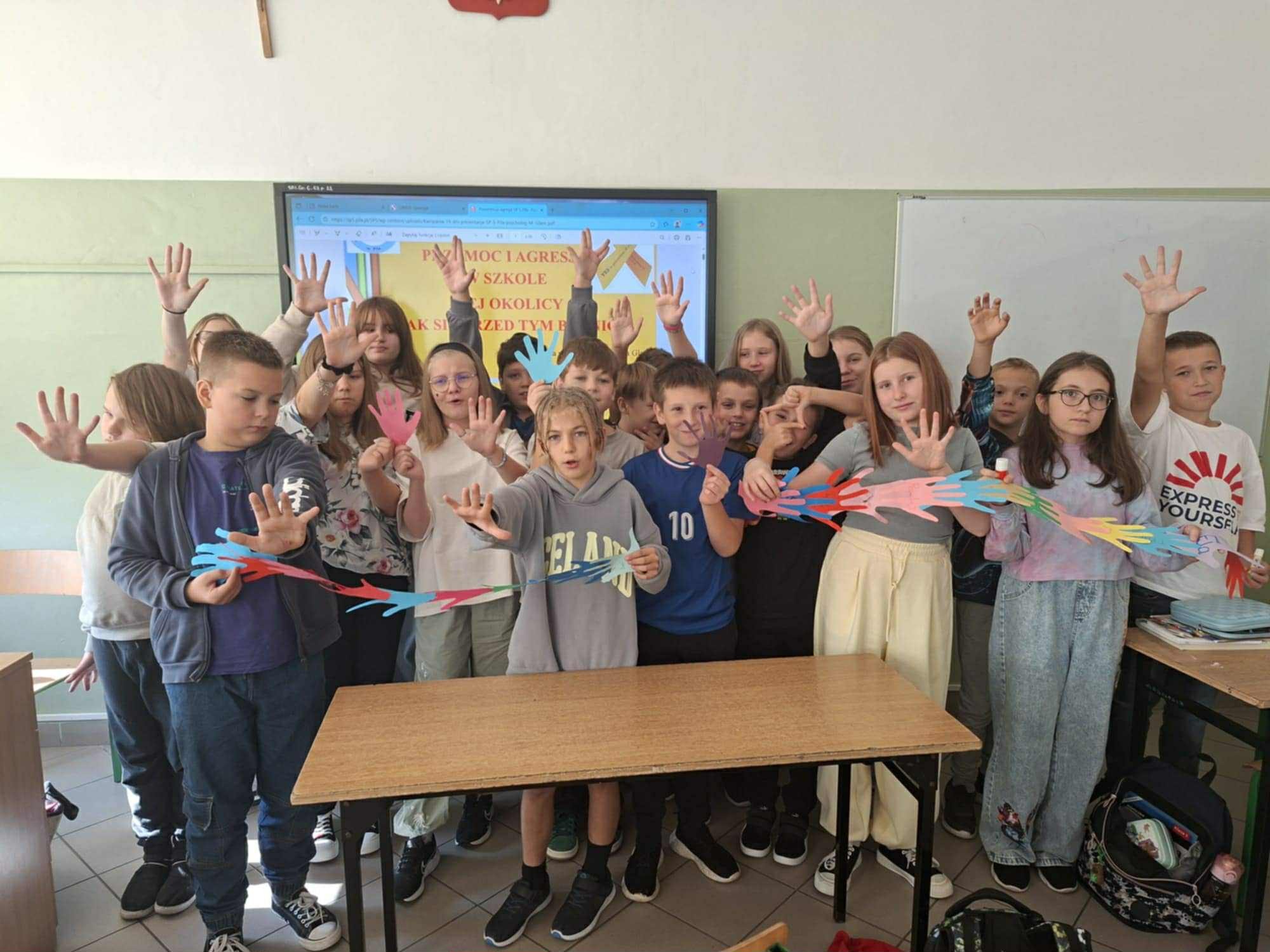 Zespół klasowy prezentujący efekty swojej pracy